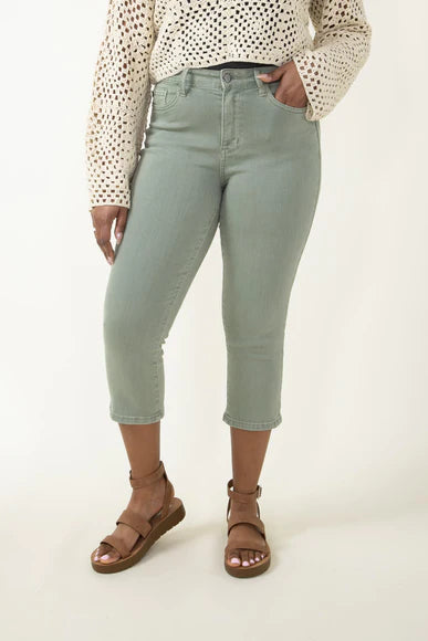 Judy Blue Mid-rise Capri Jeans in Sage