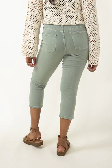 Judy Blue Mid-rise Capri Jeans in Sage