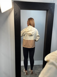 Neutral Lover’s Essential Zip Up Jacket