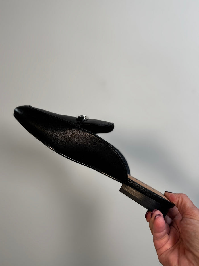 Corkys Charmer in Black