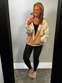 Neutral Lover’s Essential Zip Up Jacket