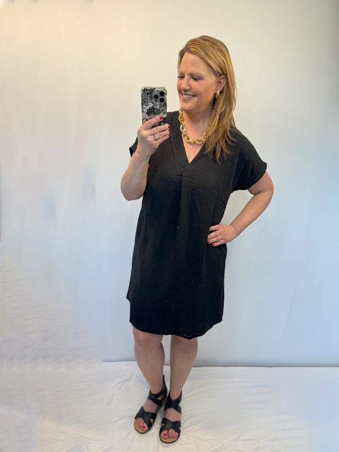 Winslow Pleated Center Short Sleeve Dress in Black