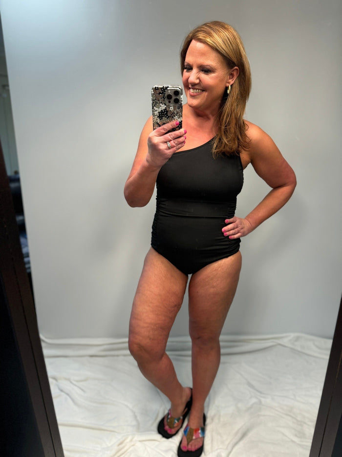 Vacation Mode Ribbed One-Piece Swimsuit in Black