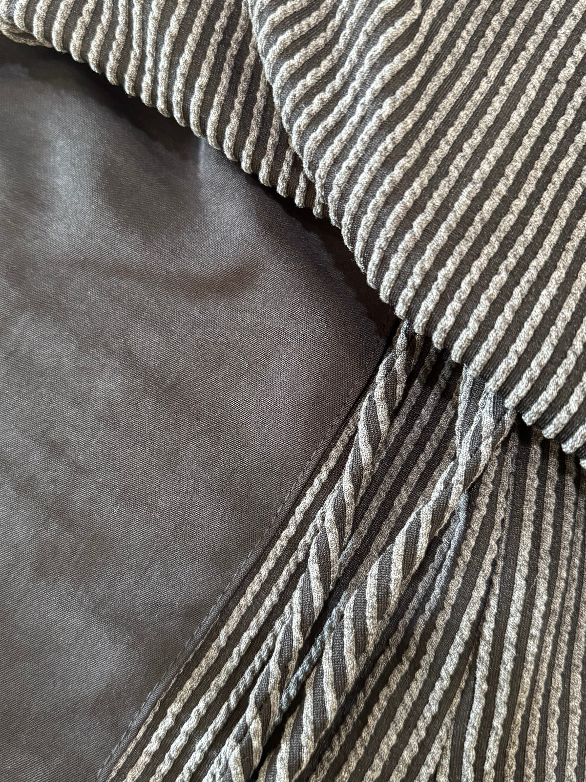 Blakeley Brentley Lounge Set in Charcoal